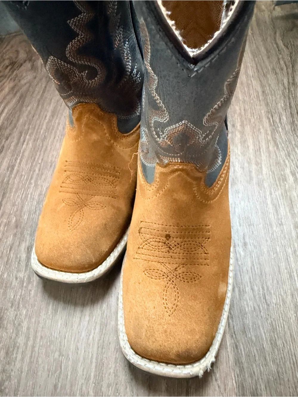 Two-Tone Western Cowboy Boots — Tan Suede & Dark Navy Shaft